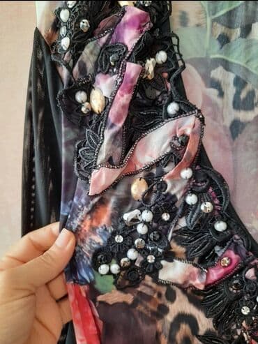 türk istehsalı olan qadın şubaları: Kapriz.brend.coox ince mali var.(ipekdi)gabagi dawlarla bezedilib.hem — 14