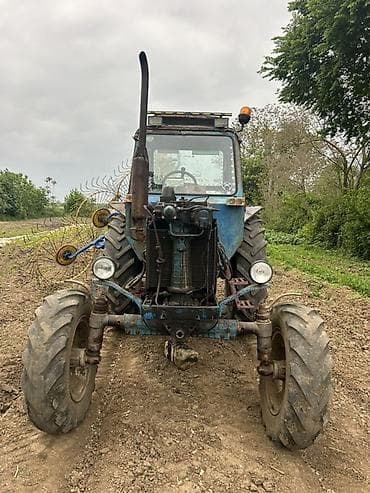 vaz 2107 2008: Mtz 80 il 1990 tam zavod traktordu heç bir prablemi yoxdur kapotuda — 3