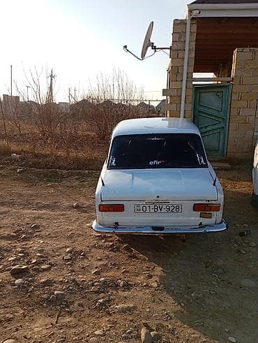 ford focus 2018: VAZ (LADA) 2101: 3.2 l | 1973 il 180 km Sedan — 4