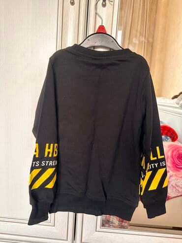 oglan usagi ucun kurtkalar: Yenidir. Cox yumusaqdir. 4-5 yas usaq ucun uygundur — 2