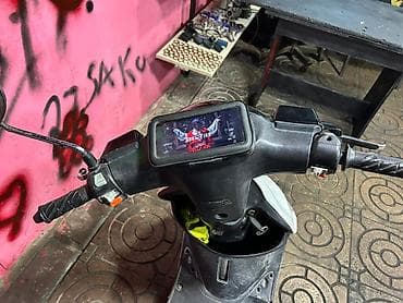 şirvan mapet: Salam real alıcıya endirim olacaq. XROAD skuter - Gövdə: ağ/qara rəng — 1