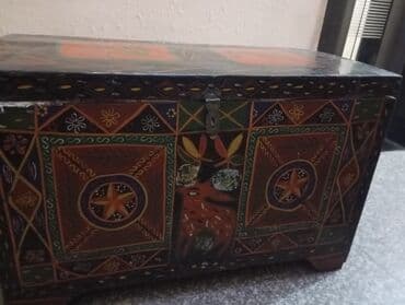sandiqlar: Əl işi boyalı taxta sandıq - Material: massiv taxta - Üzərində — 2