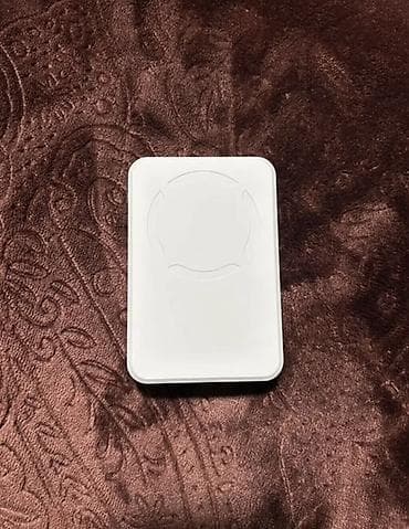 çant: MagSafe uyğun telefon üçün maqnitli kartlıq və stend - Rəng: ağ - — 2