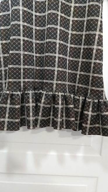 Вечерние платья: Parça syrecdr
Yenidr
40,42 — 3