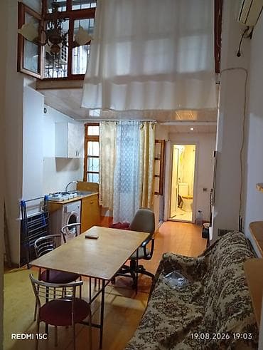 1 otaqlı mənzil – studiya tipli zal və ayrıca yataq otağı — 3