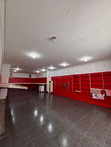 yasil derede kiraye evler: Mərkəzdə 570 kv. obyekt təcili satılır - İki mərtəbəli fasadlı, iri — 7