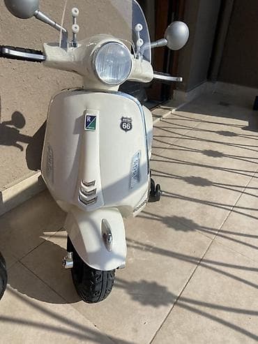 usag kravatlari: Uşaq üçün elektrikli skuter – klassik Vespa üslubunda - Rəng: ağ — 2