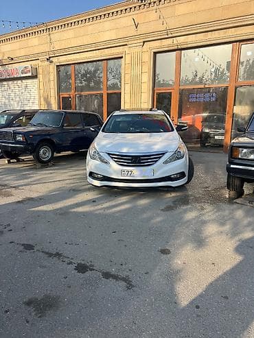 traktor satlir: Hyundai Sonata: 2 l | 2014 il Sedan — 3