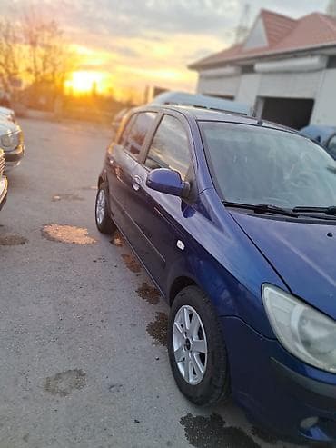Hyundai Getz, göy rəng, 5 qapı, hetçbek. Texniki və xüsusiyyətlər: -