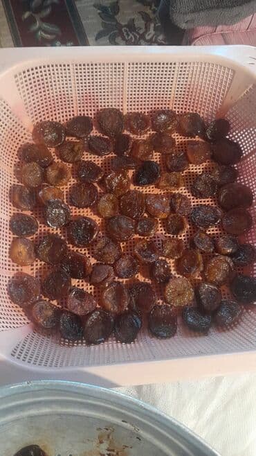 əncir qurusu: Qara encirin qurusdur yeyenler bilir xeyrinj — 1