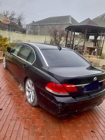 bmw spacer: BMW 7 series: 3 l | 2006 il Sedan — 2