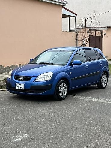 kia rio yay: Kia Rio hatchback - Kuzov: 5 qapılı hatchback, mavi rəng - Mühərrik — 10
