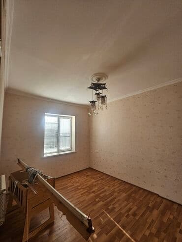 Qarajlar: 3 otaqlı, 100 kv. m, Orta təmir — 11