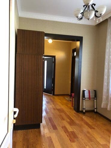 yeni evlər: 300 kv. m, 4 otaqlı, Kanalizasiya — 3