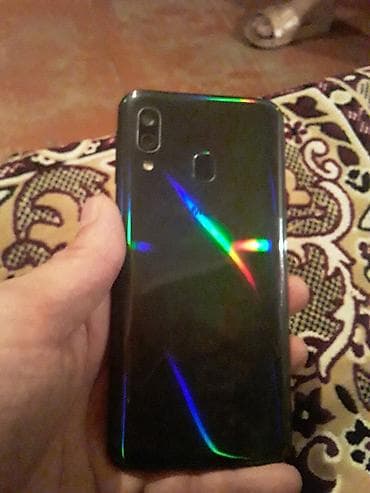 samsung galaxy a40 ekran: Samsung Galaxy A40, 64 GB — 9