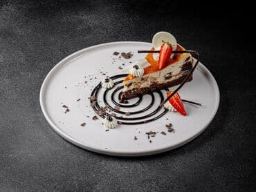 zəfər günü aid şəkillər: 📣 Restoranımıza Xanım Qarson tələb olunur! 🔹 Maaş: 500 AZN + % servis — 3