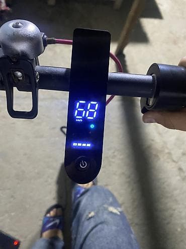 electro: İşlənmiş Elektrik samokat 8", ≤ 250 Vt, > 45 km/s, Ünvandan götürmə — 2