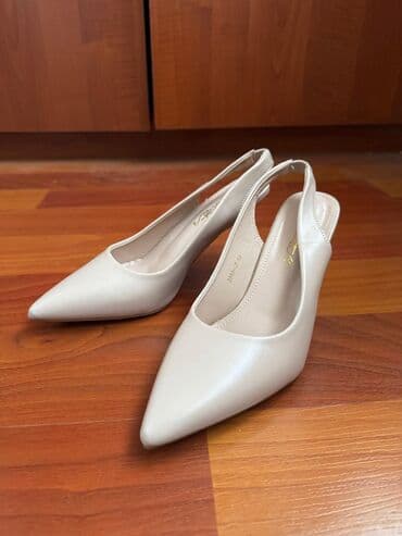 Audi: Bej rəngli qadın ayaqqabısı – slingback model - Ucu iti, klassik şıq — 3