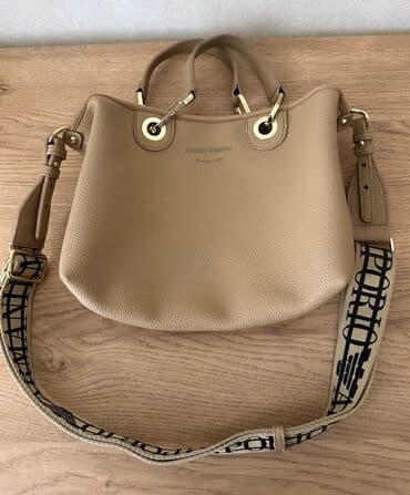 qaşlı çanta: Çantalar — 1