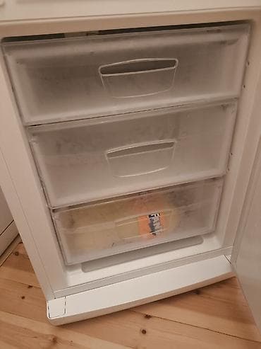 kreditle soyuducular: Yeni 2 qapılı Indesit Soyuducu Satılır, rəng - Ağ, Təkərli — 6