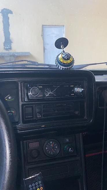 maybach diski: Disk yeri işləmir burde ekran ama səs verir ünvan şəmkir Avtomobil — 1