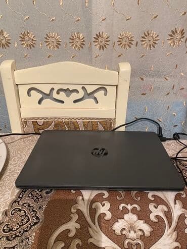 komputer ekran şəkilləri: HP noutbuk - Model: HP (15.6" seriyası – korpusda HP loqosu, tam — 2