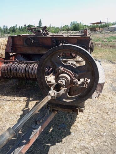 инвертор с 12 на 220 вольт: Yay yığımı üçün pres-toplayıcı (saman/ot presi) - Traktora qoşulan — 1