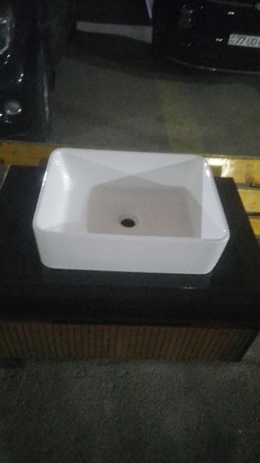 Moydadr baha alinib çox ucuz qiymete satilir pula ehtiyac oldugunnan