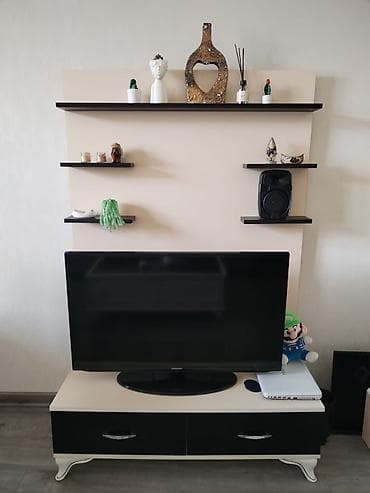 karaca azerbaycan endirimler: Düz TV altlığı, Polkalı, Laminat — 2