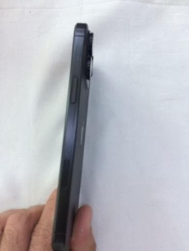 iphon 6 plus: IPhone 16 Pro Max, 256 GB, Qara, Face ID — 4