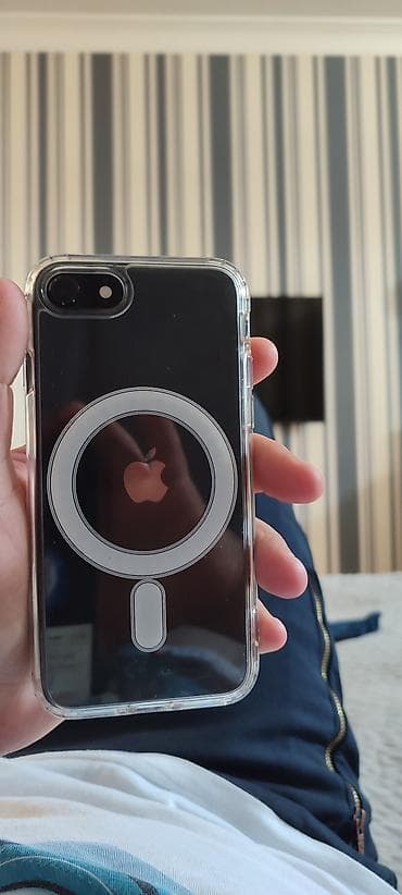 iphone 8 64: 64 GB, Qara, Barmaq izi — 1
