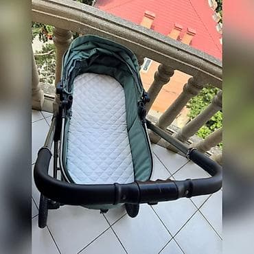 mima: Gəncə şəhərində.Qızımın Kalyeskasını satıram.Çox az işlənib.Əla — 5
