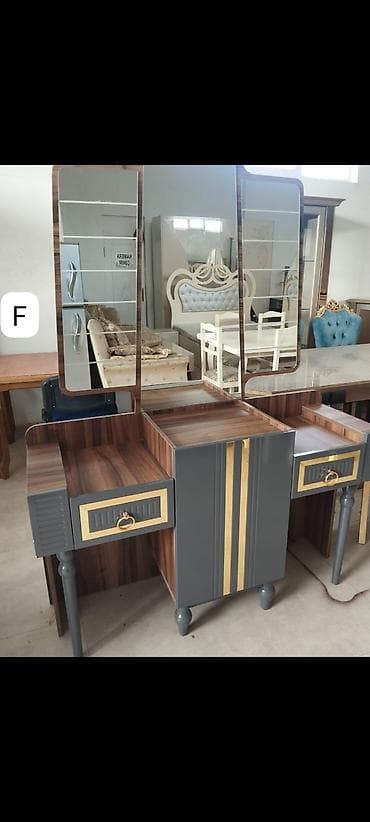 balkon ucun stol stullar: İşlənmiş, Termolar, Kredit yoxdur, Çatdırılma yoxdur — 1