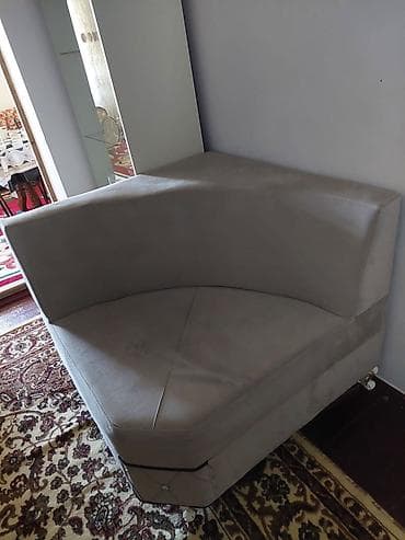 usdul usdol: Masa və oturacaqlar — 2