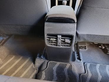 Salon: Tam orgina Toyota carolla cross 2024 ucun arxa hava vuran — 2