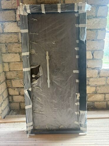 Tavan: Məhsul: Dəmir giriş qapısı (çərçivə və aksessuarlarla) Təsvir: - — 1