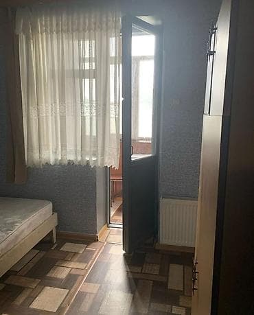 sumqayitda ucuz evler: Bileceride avtovağzala yaxin 5/4 mertebesinde 2 otaqli ev 450 — 4