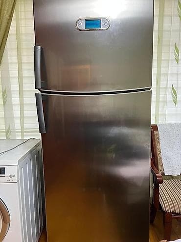 Soyuducu 330 azn yaxsi veziyyetde problem yoxdur alınıb 2000 azn unvan