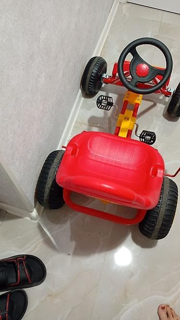 vela: Yenidir 3gundur alınıb Uşaq pedallı go-kartı - Rəng: qırmızı (sarı — 1