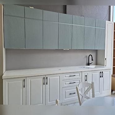 Vitrin yeni mətbəx mebeli 1100₼ təcili satılır daraqlı