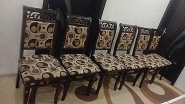 Столы: Stul 6 eded yaxsi veziyyetde. Qirigi sökuyu yoxdur. Qiymet 110 azn — 1