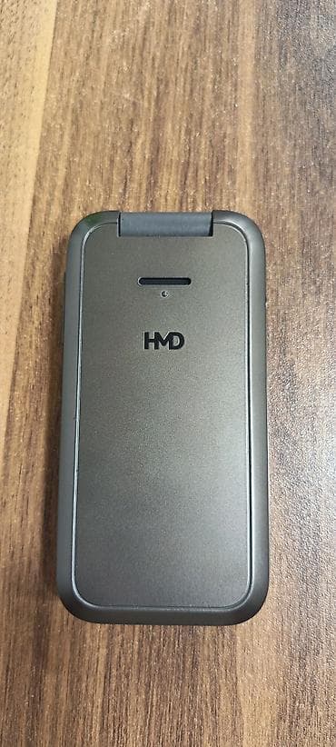 knopka: HMD Flip mobil telefon - Telefon yenidir. Çox az istifadə olunub - — 2