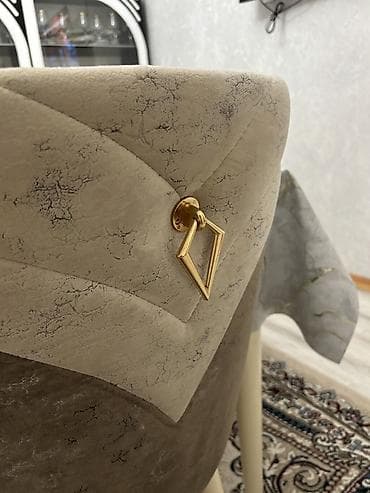 asma unitaz: Kvadrat masa, 6 stul — 3