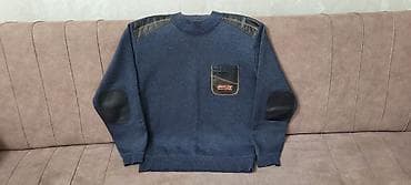 5 man L razmer sviter– tünd mavi rəngdə, dairəvi yaxalı