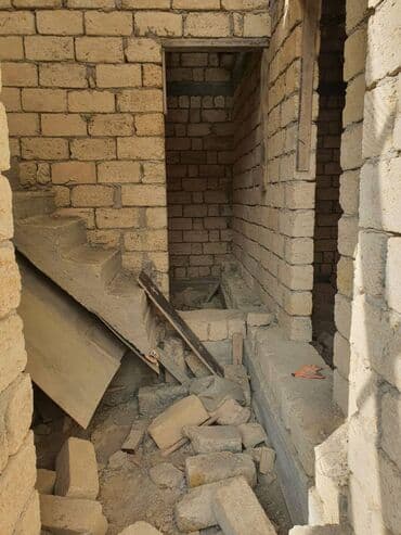 ehmedlide kreditle satilan heyet evleri: Masazır 4 otaqlı, 120 kv. m, Kredit var, Təmirsiz — 2