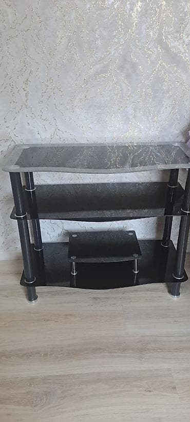 stend: Şüşə TV stendi / media konsolu - Material: qalın temperli şüşə rəflər — 1