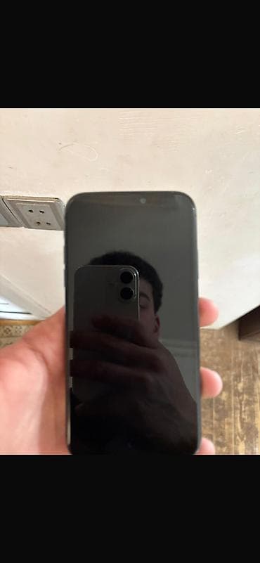i̇phone 7 128: IPhone 11, 64 GB, Qara, Zəmanət, Simsiz şarj, Face ID — 2