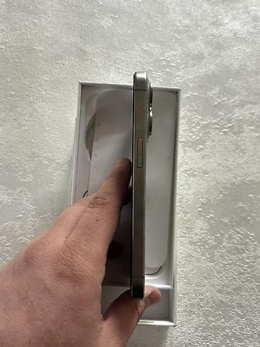 TV və video: IPhone 15 Pro, Natural Titanium, Face ID — 3