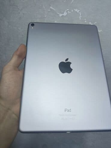 Fiat: Yeni Apple iPad Pro 10.5 (2017), 9,7", 256 GB, Ünvandan götürmə — 2