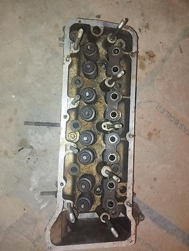 ford oturacaq: Məhsul: Avtomobil mühərriki üçün silindr başlığı Təsvir: - 8 — 1